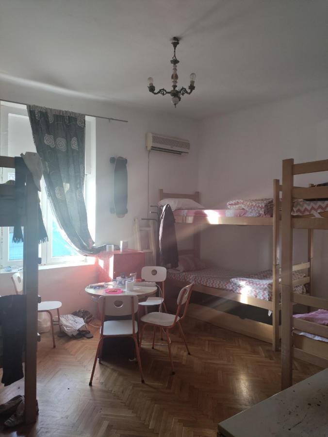 Yolo Белград